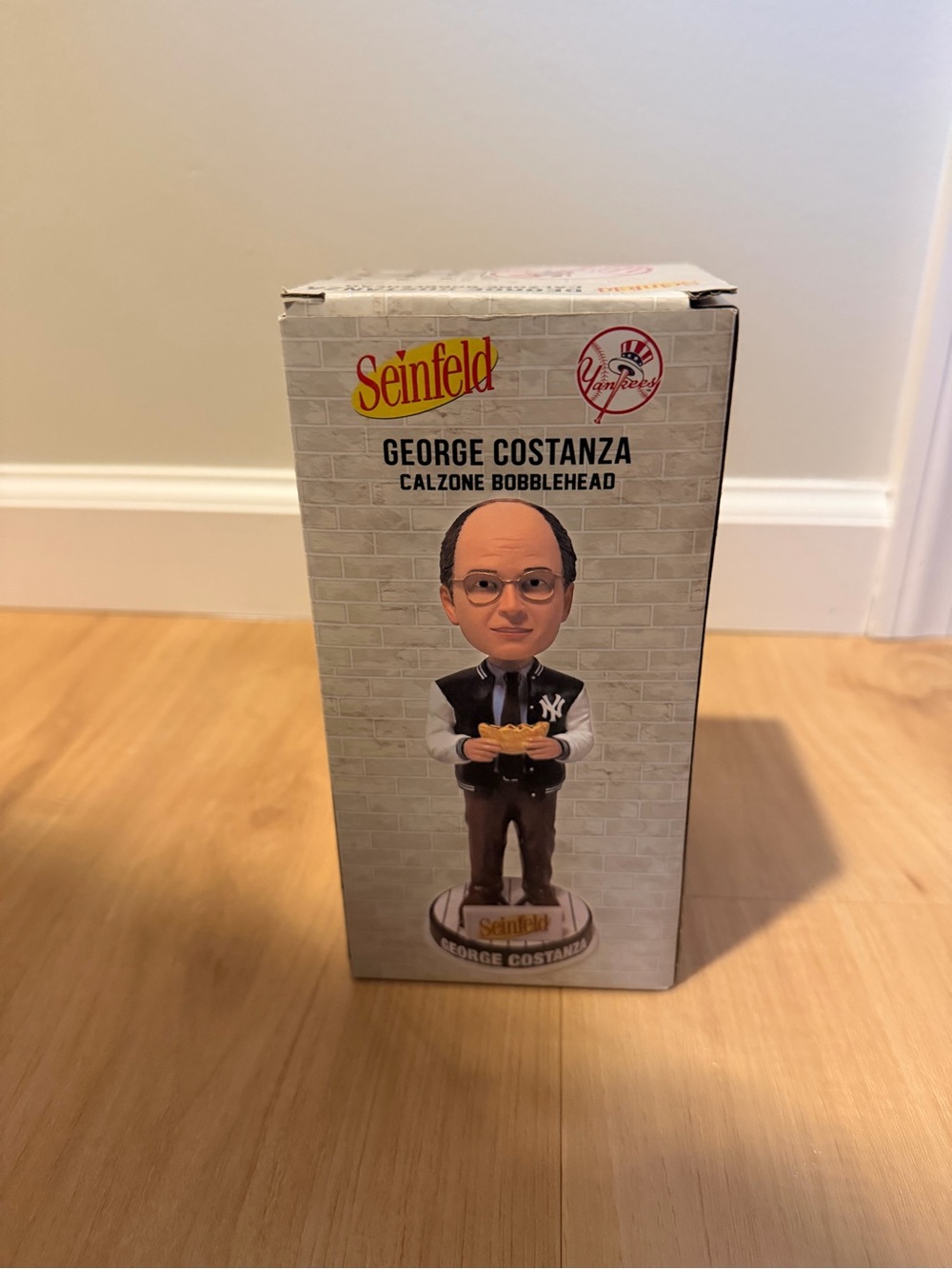 George Costanza Calzone Bobblehead - Yankees